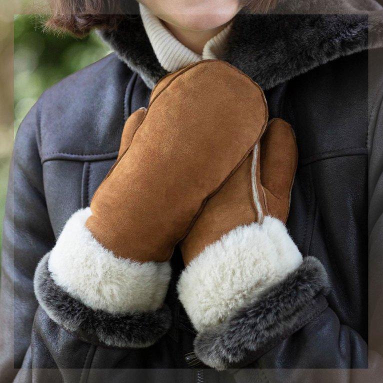 Charles Clinkard Lakeland Leather Ladies Classic Sheepskin Mittens