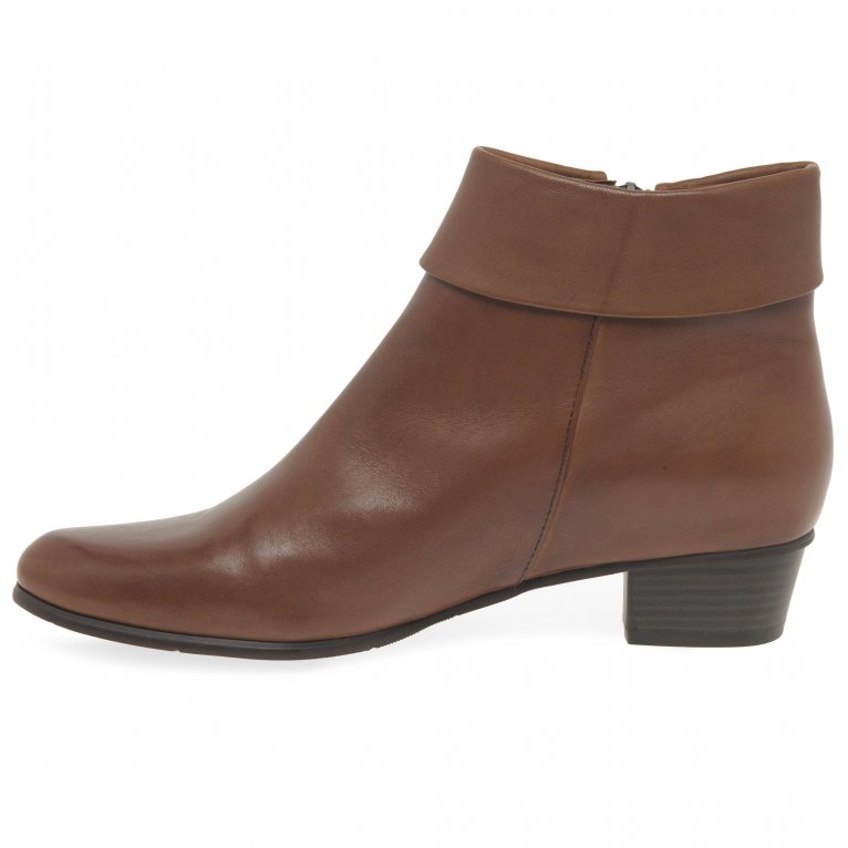Charles Clinkard Regarde Le Ciel Stefany 03 Womens Ankle Boots