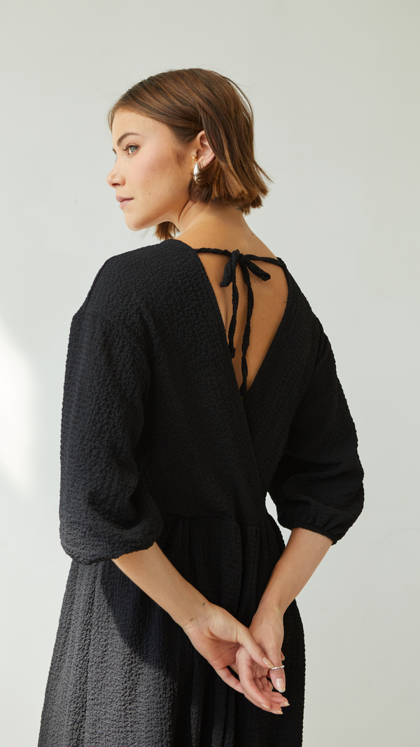 Charli Gigi Dress - Black Dresses