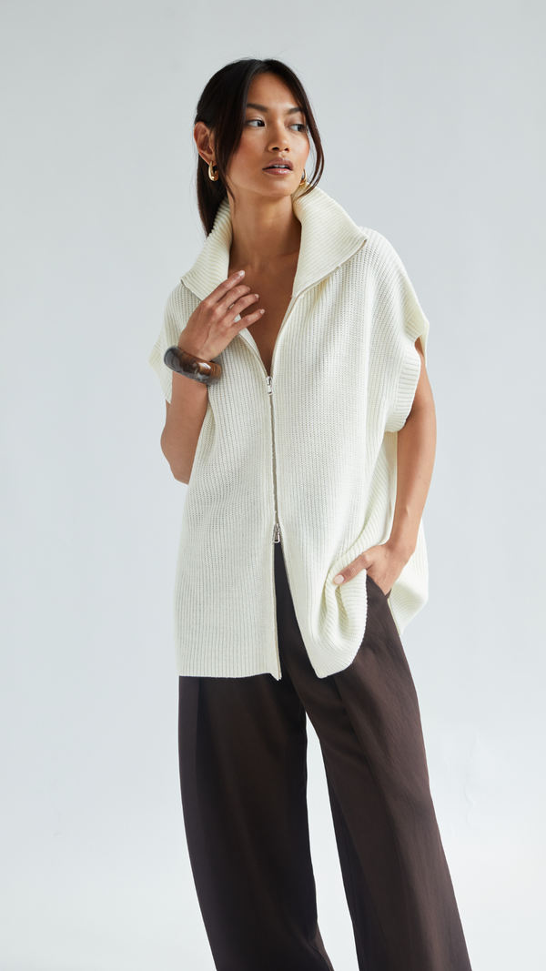 charli Millie Sleevless Knit Cardigan - Ivory Cardigans