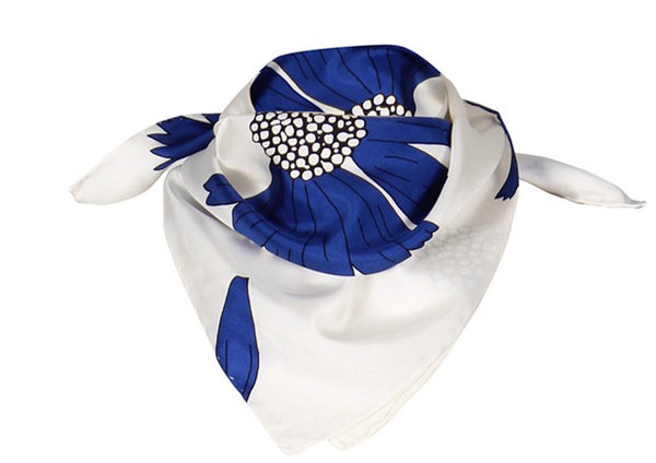 charlotte sparre Daisy Love 55x55 cm / CS608 Daisy Love 55x55 - Off white Scarf