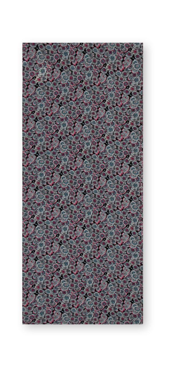 charlotte sparre Geranium 55x55 cm / CS543 Geranium 55x55 - Black Scarf