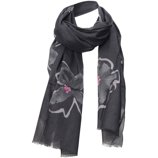 charlotte sparre Mille 100x200 cm / SCS017 Mille 100x200 - Black/Grey Scarf charlotte sparre Mille 100x200 cm / SCS017 Mille 100x200 - Black/Grey Scarf