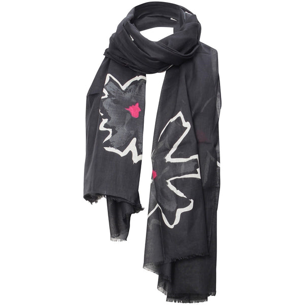 charlotte sparre Mille 100x200 cm / SCS017 Mille 100x200 - White/Black Scarf charlotte sparre Mille 100x200 cm / SCS017 Mille 100x200 - White/Black Scarf