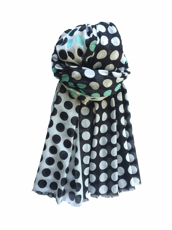 charlotte sparre Peace dot 100x200 cm / SCS043 Peace dot 100x200 - Black Scarf