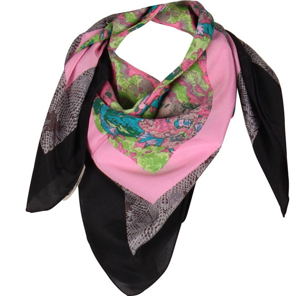 charlotte sparre Petra 90x90 cm / 90-401 Petra 90x90 - Black Scarf