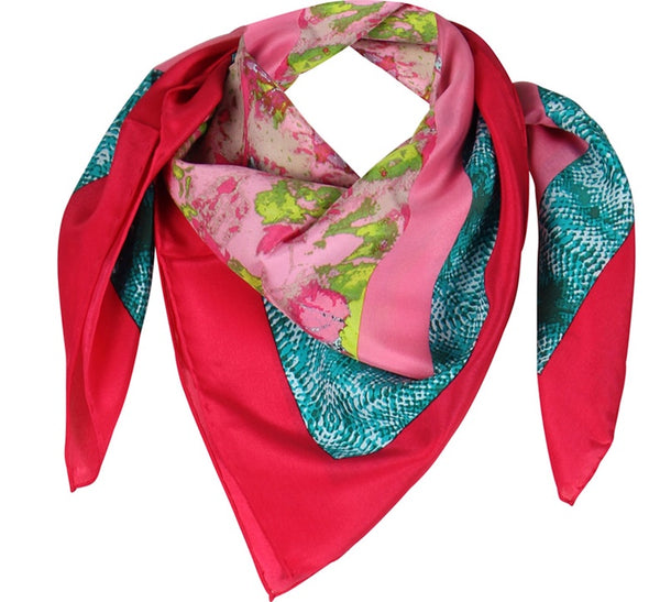charlotte sparre Petra 90x90 cm / 90-401 Petra 90x90 - Pink Scarf charlotte sparre Petra 90x90 cm / 90-401 Petra 90x90 - Pink Scarf