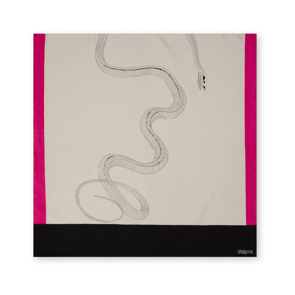 charlotte sparre Snake 90x90 cm / 90-276 Snake 90x90 - White Scarf