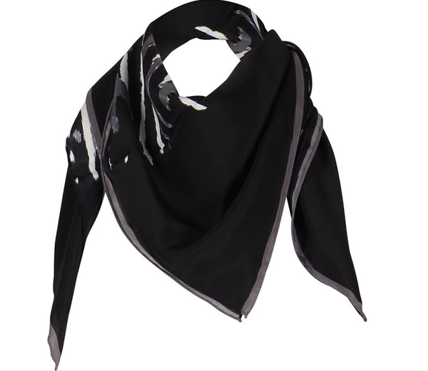 charlotte sparre Zee 90x90 cm / 90-424 Zee 90x90 - Black Scarf