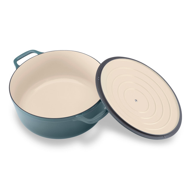 Chasseur Round French Oven Liquorice Blue