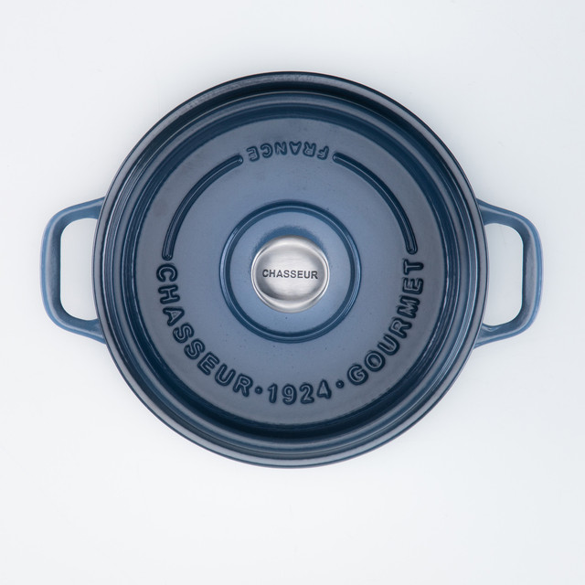 chasseur Gourmet Round French Oven 28cm/6.1 Litre Cast Iron Midnight Blue