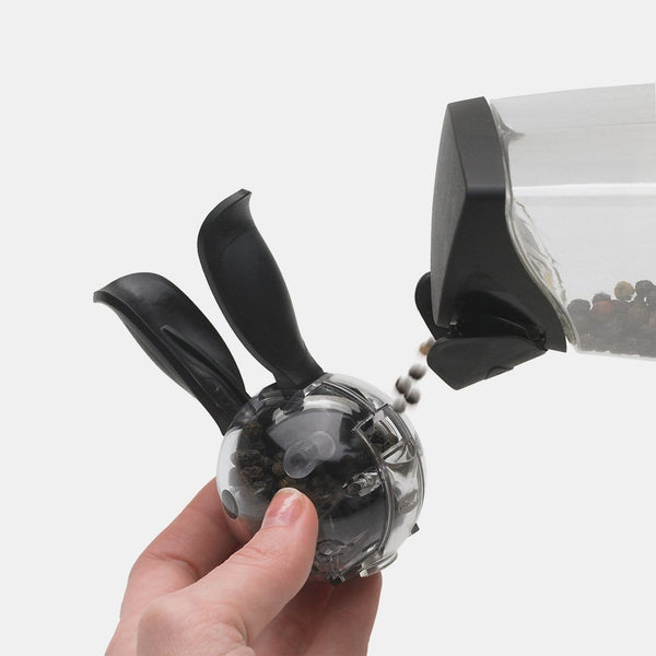 Chef'n Mini Magnetic PepperBall Set