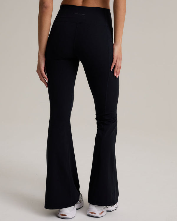 Chelsea Peers Flared Leggings
