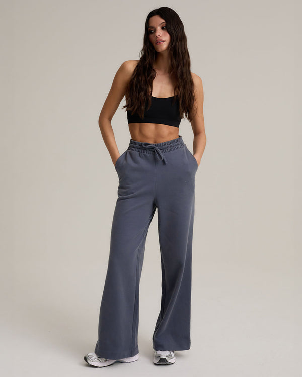 chelsea peers Joggers