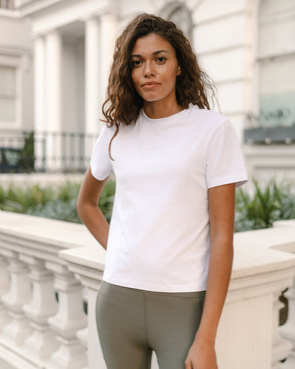 chelsea peers T-Shirt