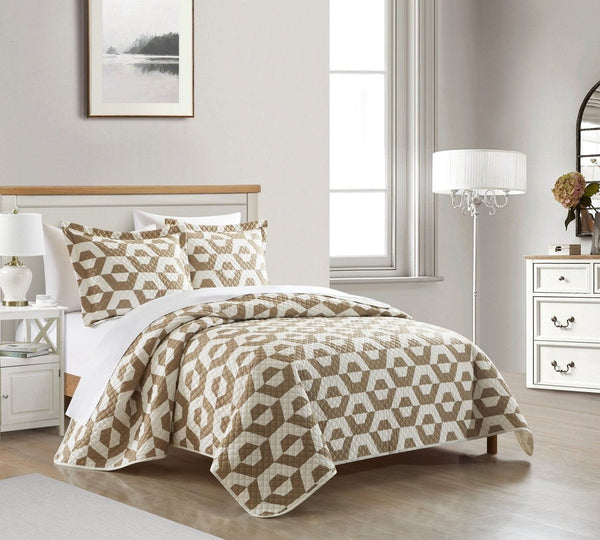 Chic Home Arthur 3 Piece Geometric Pattern Quilt Set