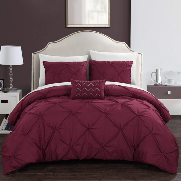 chic home Daya 4 Piece Pinch Pleat Duvet Cover Set