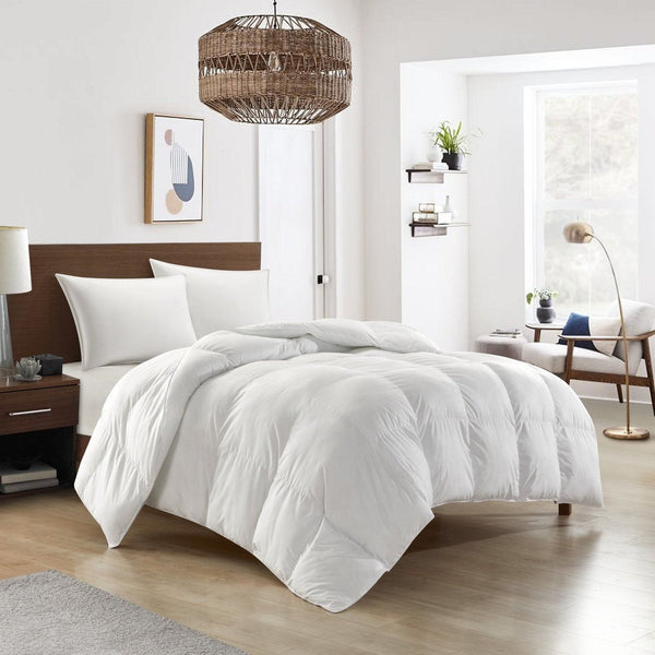 chic home Easeland Down Alternative Comforter