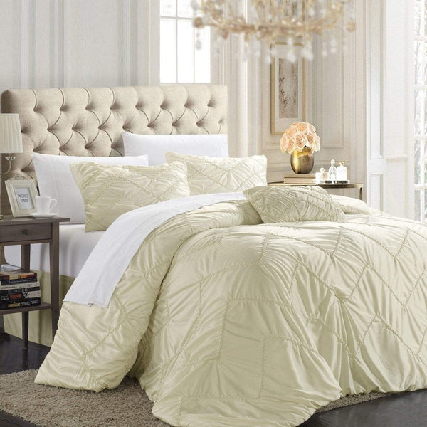 Chic Home Isabella 4 Piece Embroidered Duvet Cover Set