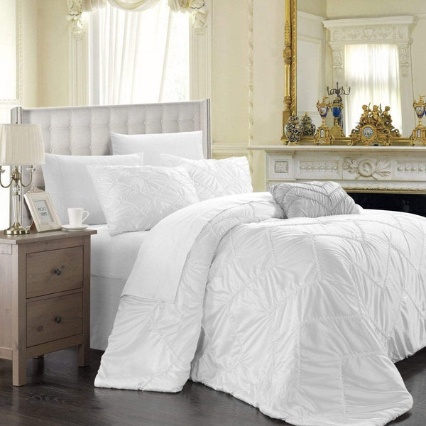 chic home Isabella 4 Piece Embroidered Duvet Cover Set