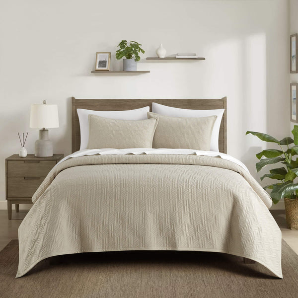 chic home Jessie 3 Piece Geometric Crinkle Quilt Set