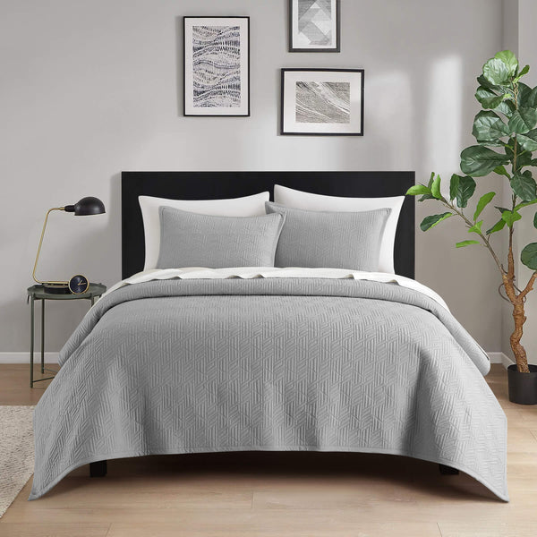 chic home Jessie 7 Piece Geometric Crinkle Quilt Set