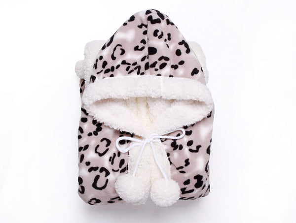 chic home Leopard Sherpa Snuggle Hoodie Wearable Blanket