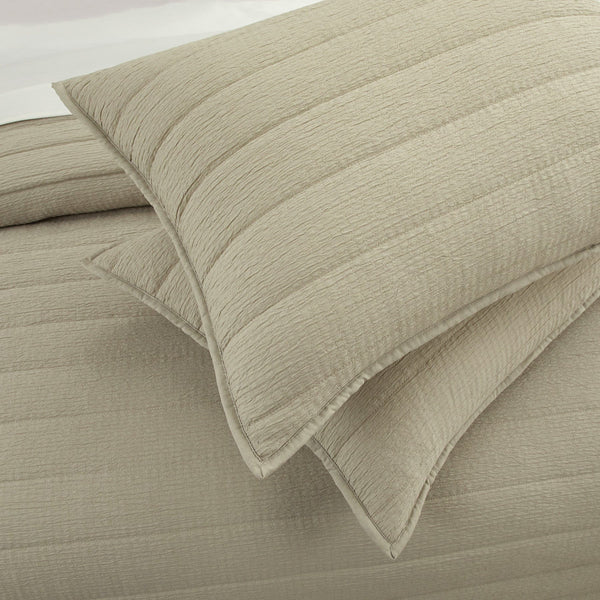 Chic Home Maliah 3 Piece Textured Seersucker Quilt Coverlet Set