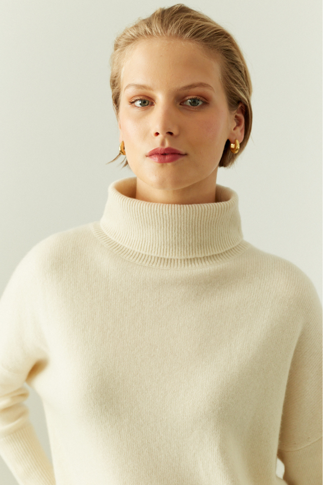 Chinti And Parker Cream Pure Cashmere Rollneck Sweater