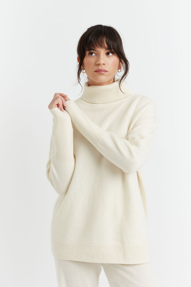Chinti And Parker Cream Pure Cashmere Rollneck Sweater