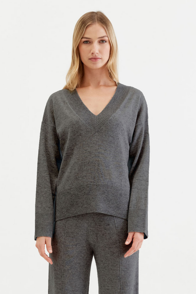 chinti and parker Dark-Grey Wool-Cashmere V-Neck Sweater