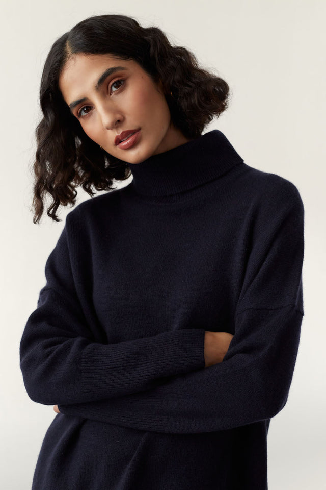 Chinti And Parker Navy Pure Cashmere Rollneck Sweater