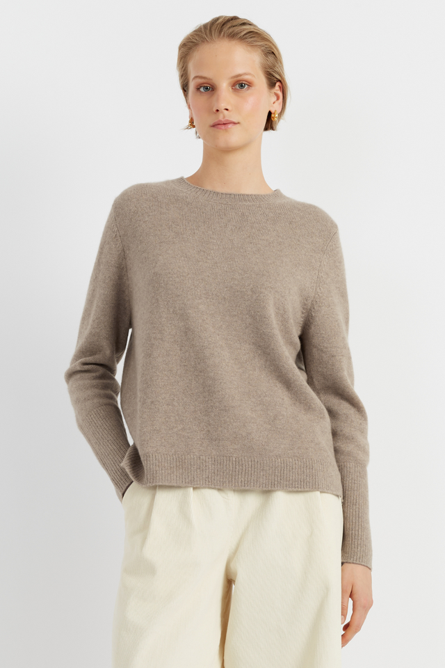 chinti and parker Soft-Truffle Pure Cashmere Boxy Sweater