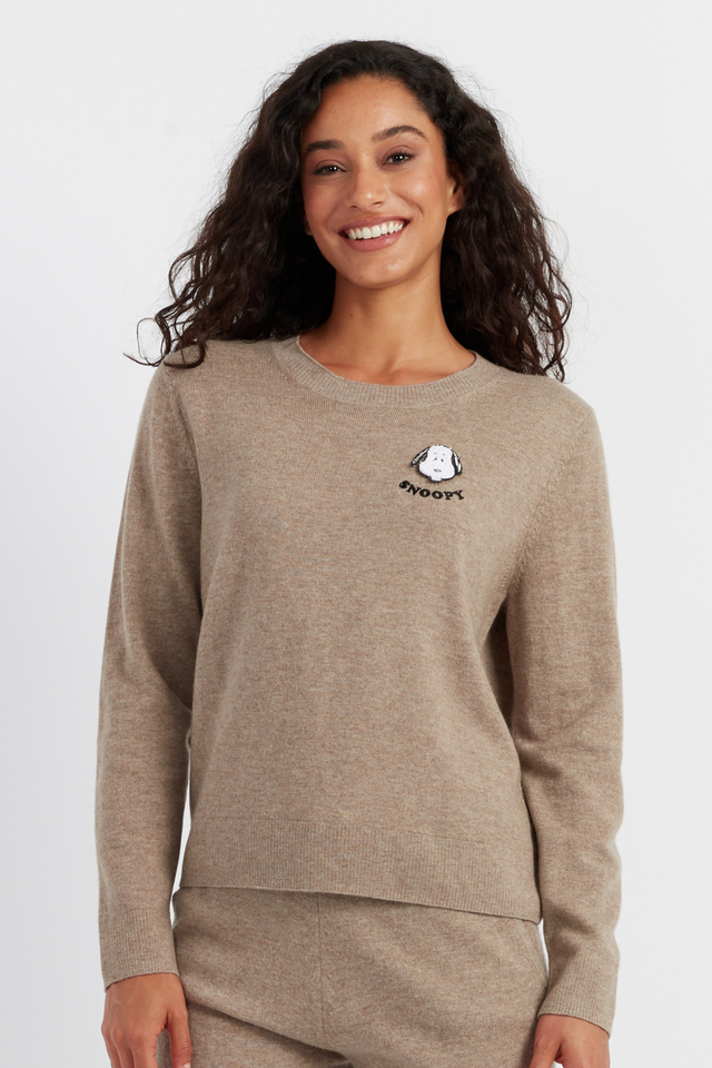 chinti and parker Soft-Truffle Wood-Cashmere Snoopy Badge Sweater