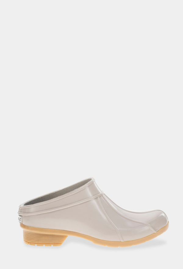 chooka CLASSIC GLOSS HEEL CLOG - SAND