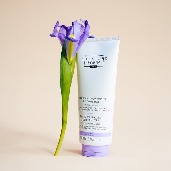 Christophe Robin Shade Variation Conditioner With Florentina Iris Baby Blonde