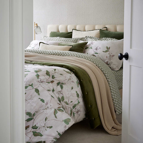 Christy Magnolia Duvet Set