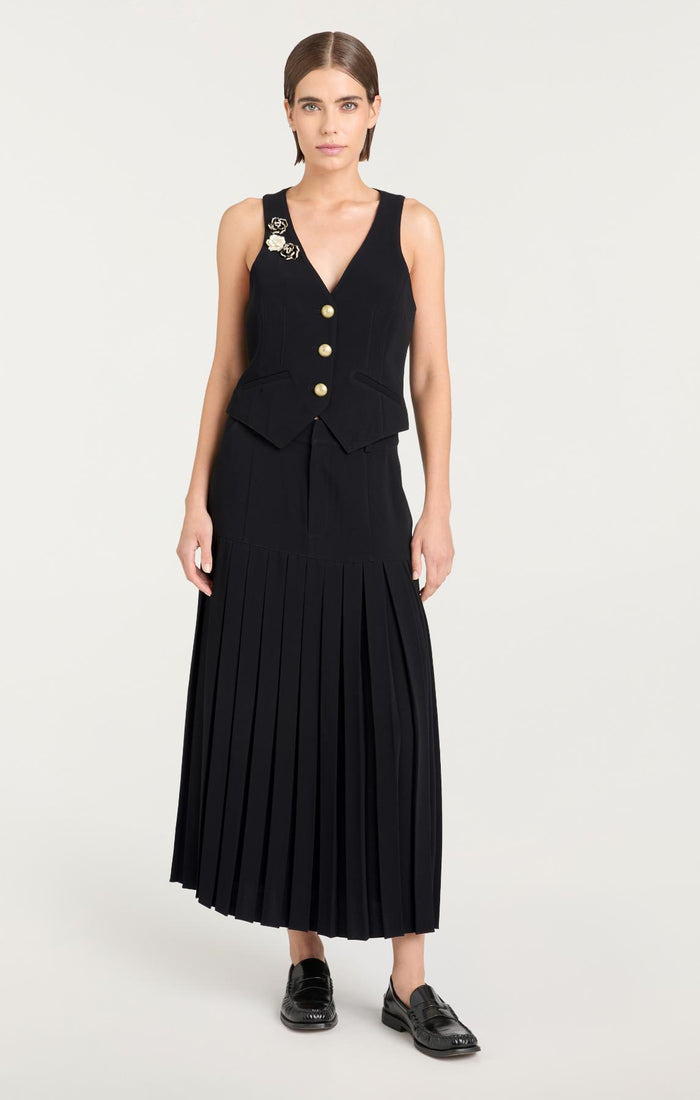 Cinq à Sept Crepe Bane Vest Black