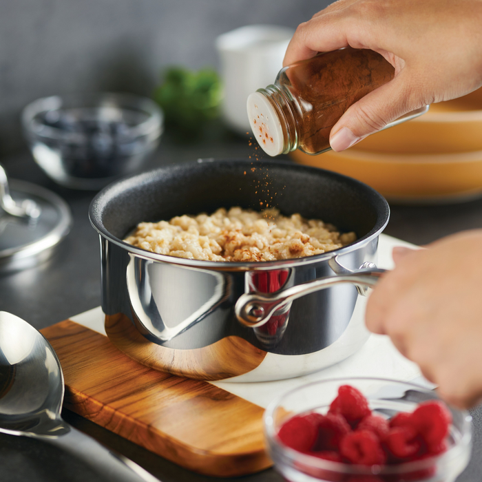 Circulon 1.5-Quart ScratchDefense™ C1 Nonstick Sauce Pan With Lid