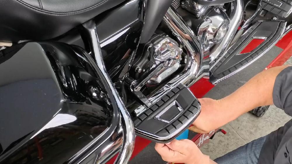 Ciro Chicane™ Passenger Floorboard Inserts