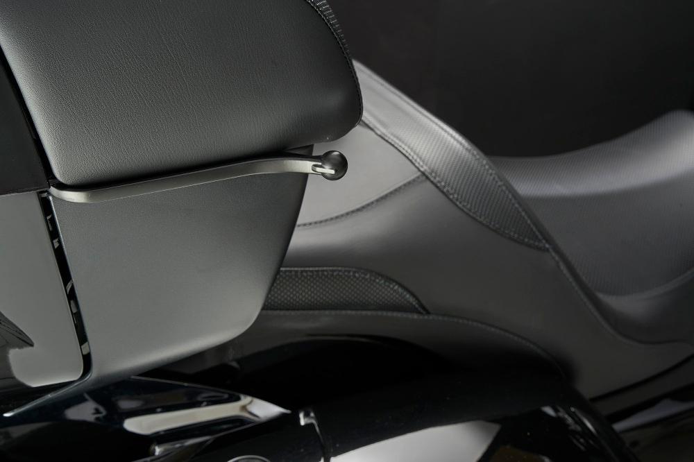 Ciro Passenger Drink Holder Mount For Indian