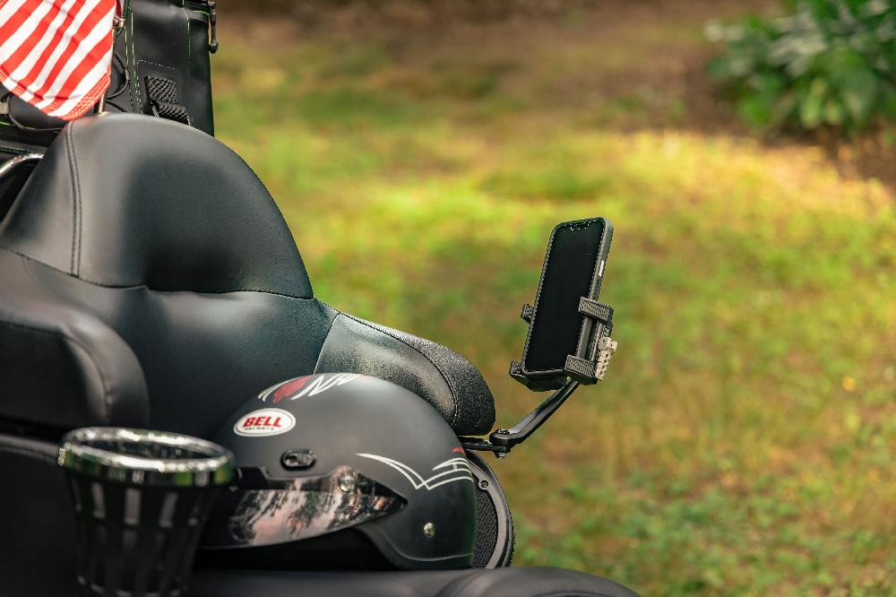 Ciro Passenger Phone Mount