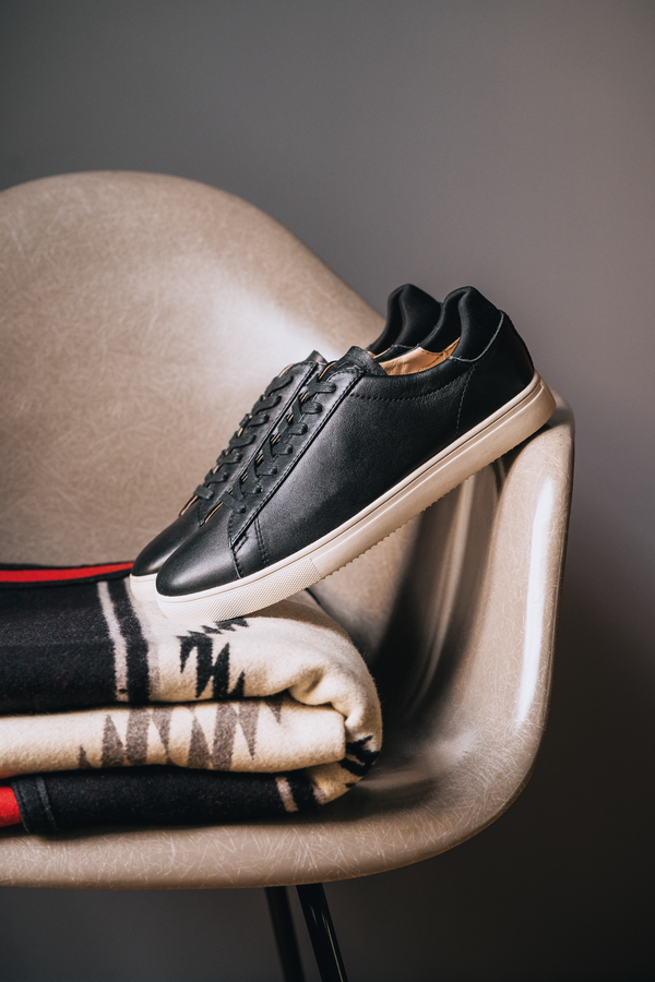 Clae BRADLEY ESSENTIALS Black Milled Tumbled Leather