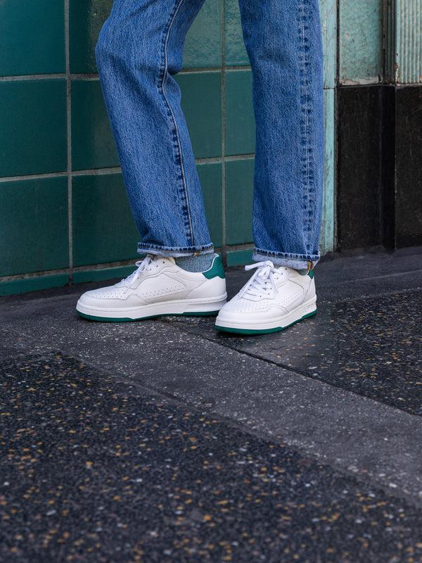 Clae HAYWOOD White Leather Galapagos