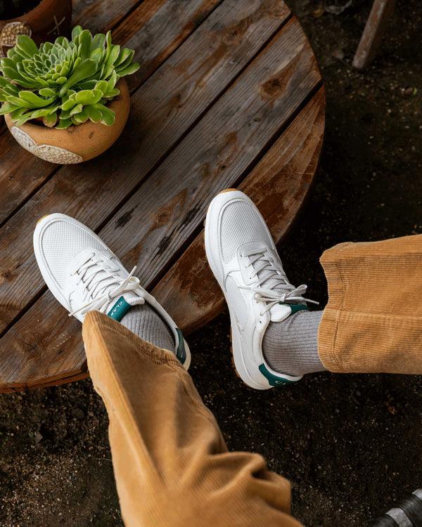 Clae JOSHUA Off-White Galapagos