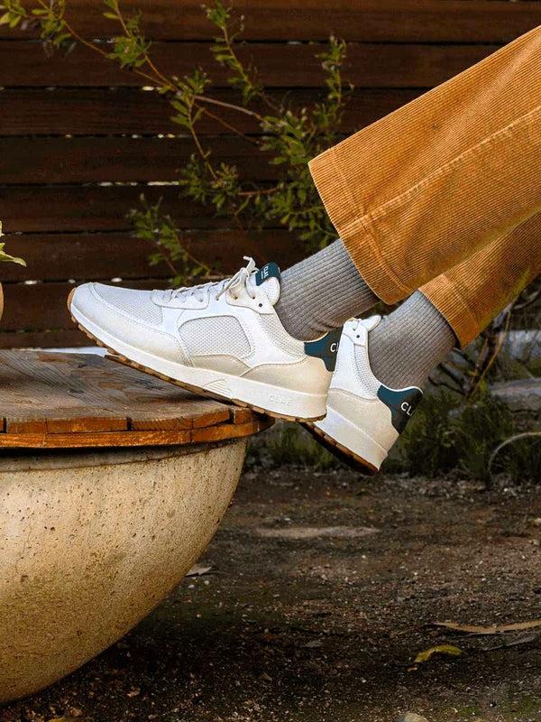Clae JOSHUA Off-White Galapagos