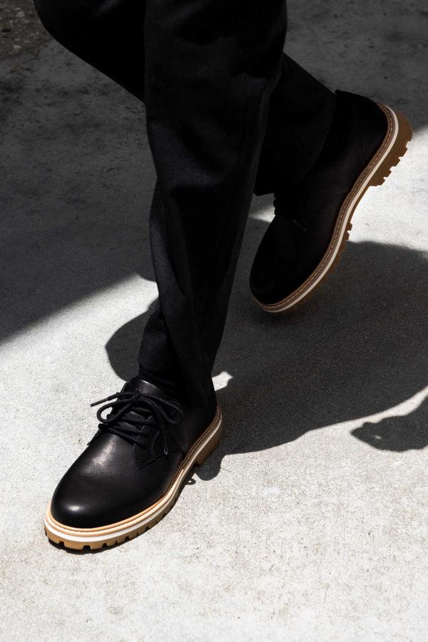Clae LOGAN Antique Black Leather