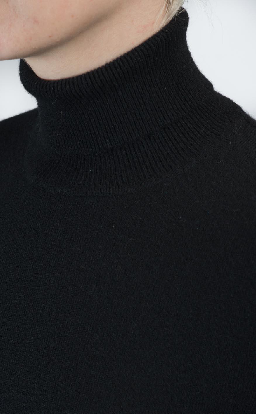 clan Cashmere Roll Neck Sweater