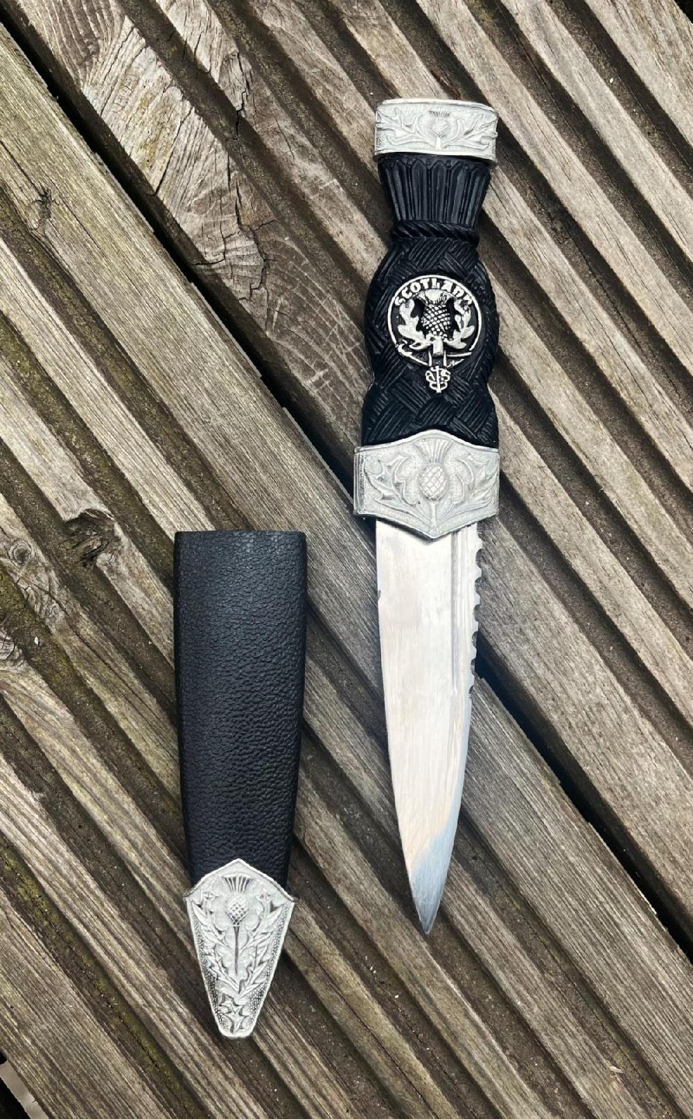 Clan Chrome Finish Thistle Crested Sgian Dubh
