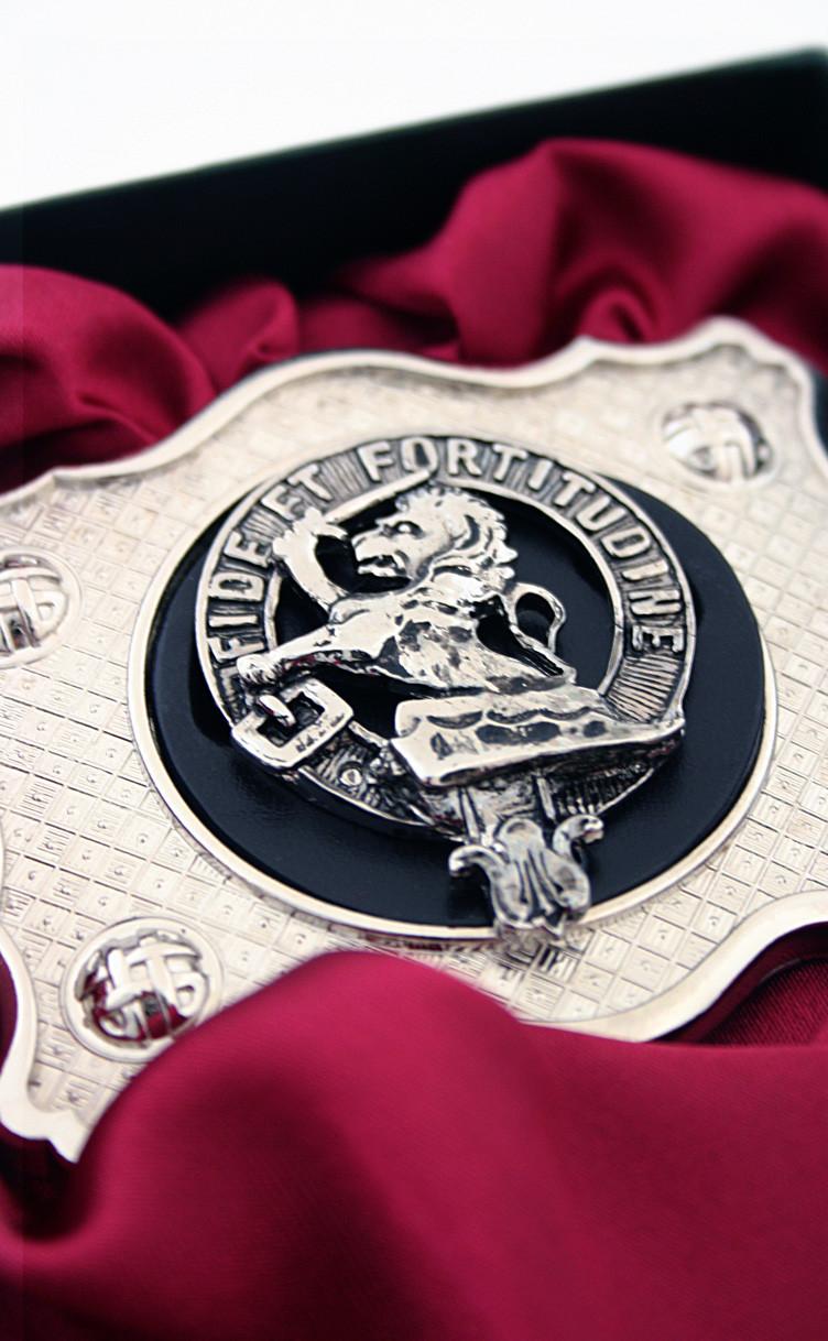 Clan Clan Crest Kilt Accessory Gift Set